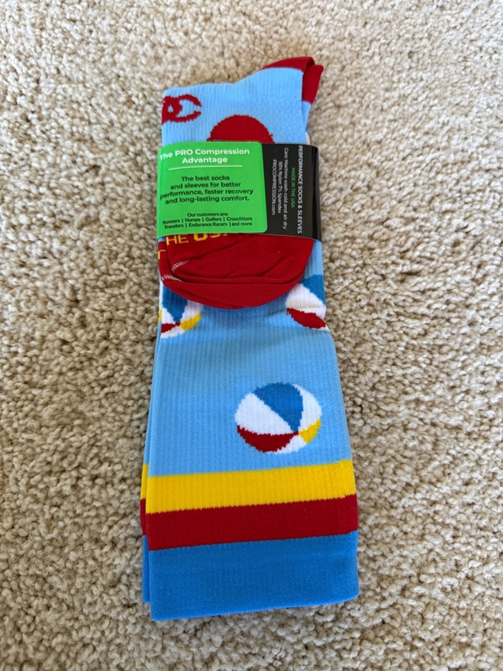 NWT Pro Compression Socks - XS - Picture 2 of 3